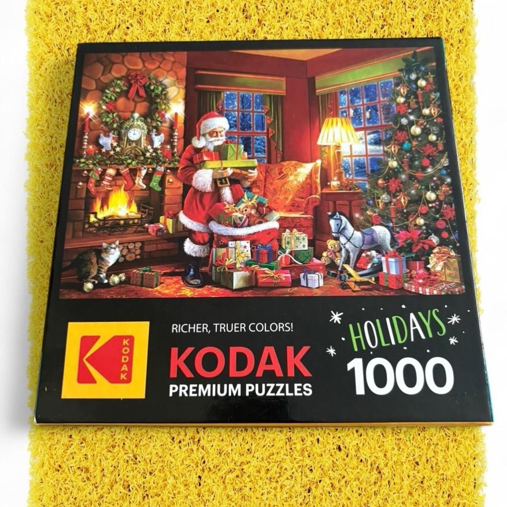 Kodak Holiday Puzzle in Red, Green, Gold and White
